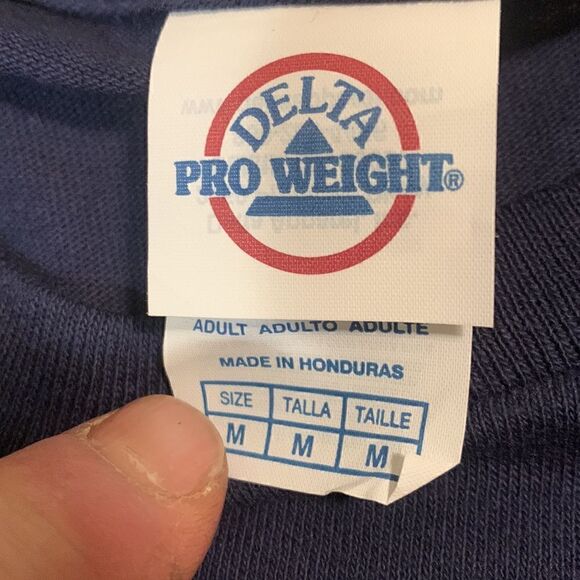 BOSTON RED SOCKS, T shirt, medium, 💯 cotton, NWT - Picture 2 of 9